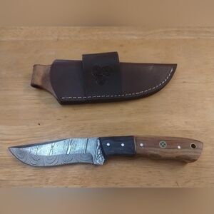 New Damascus steel blade men's hunting knife with sheath